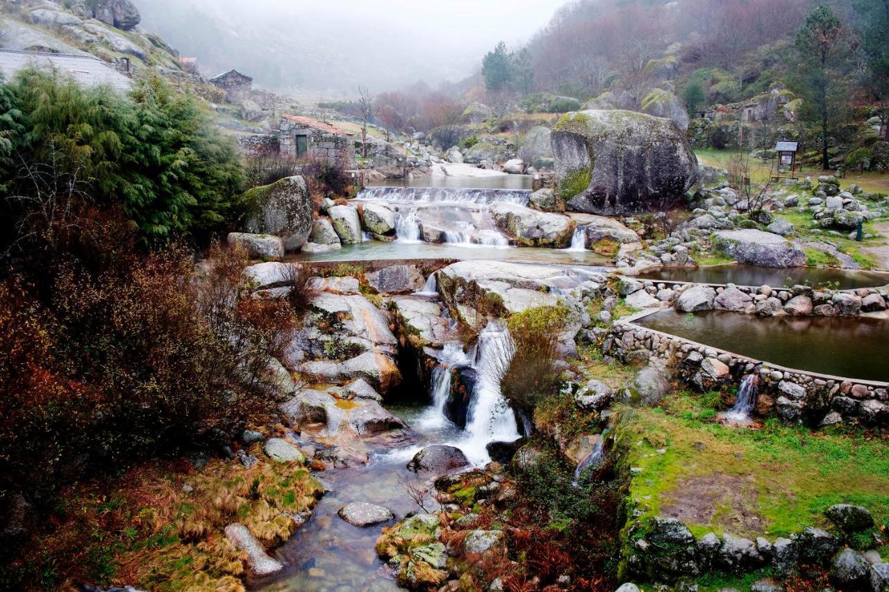 Villa Chale De Montanha Com Sons De Rio Cortes do Meio Exterior foto